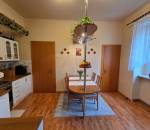 2FF37A59-4B42-423C-AC69-51644ADBFF4A_1_105_c